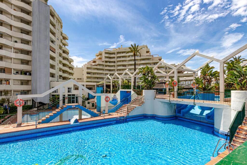 797 Holiday Rentals- Precioso Piso Con Vistas Al Jardin En Benalbeach Benalmádena Εξωτερικό φωτογραφία