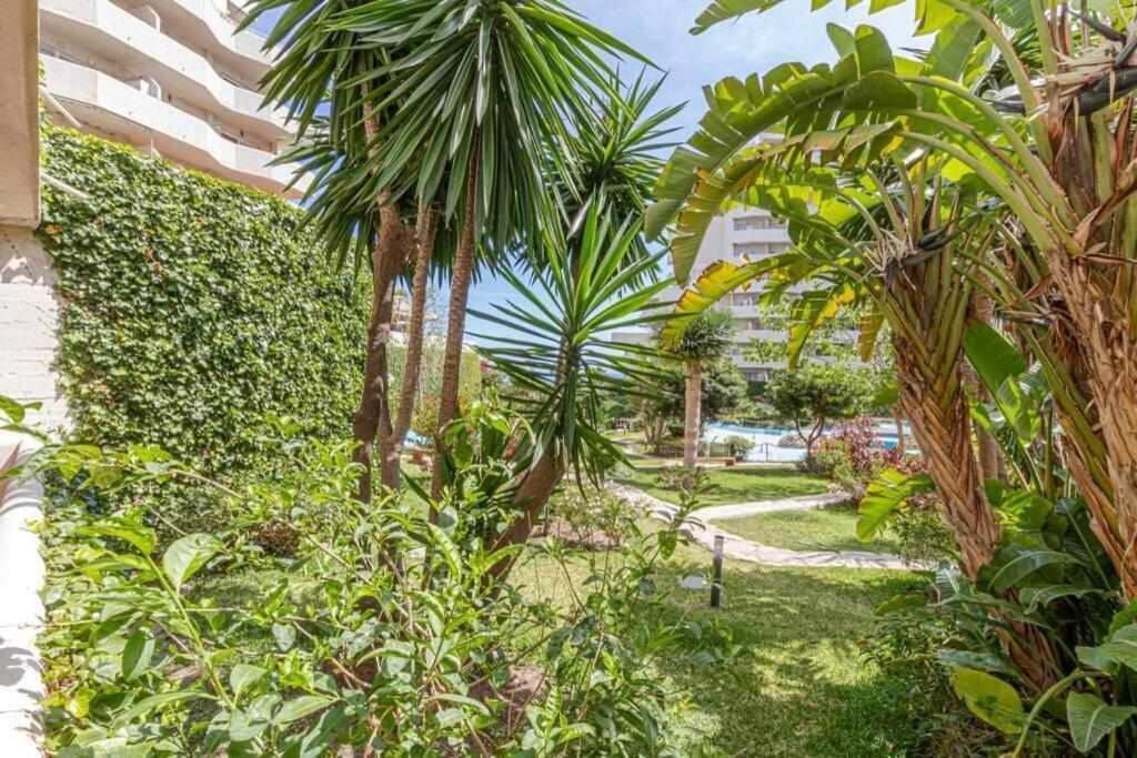 797 Holiday Rentals- Precioso Piso Con Vistas Al Jardin En Benalbeach Benalmádena Εξωτερικό φωτογραφία