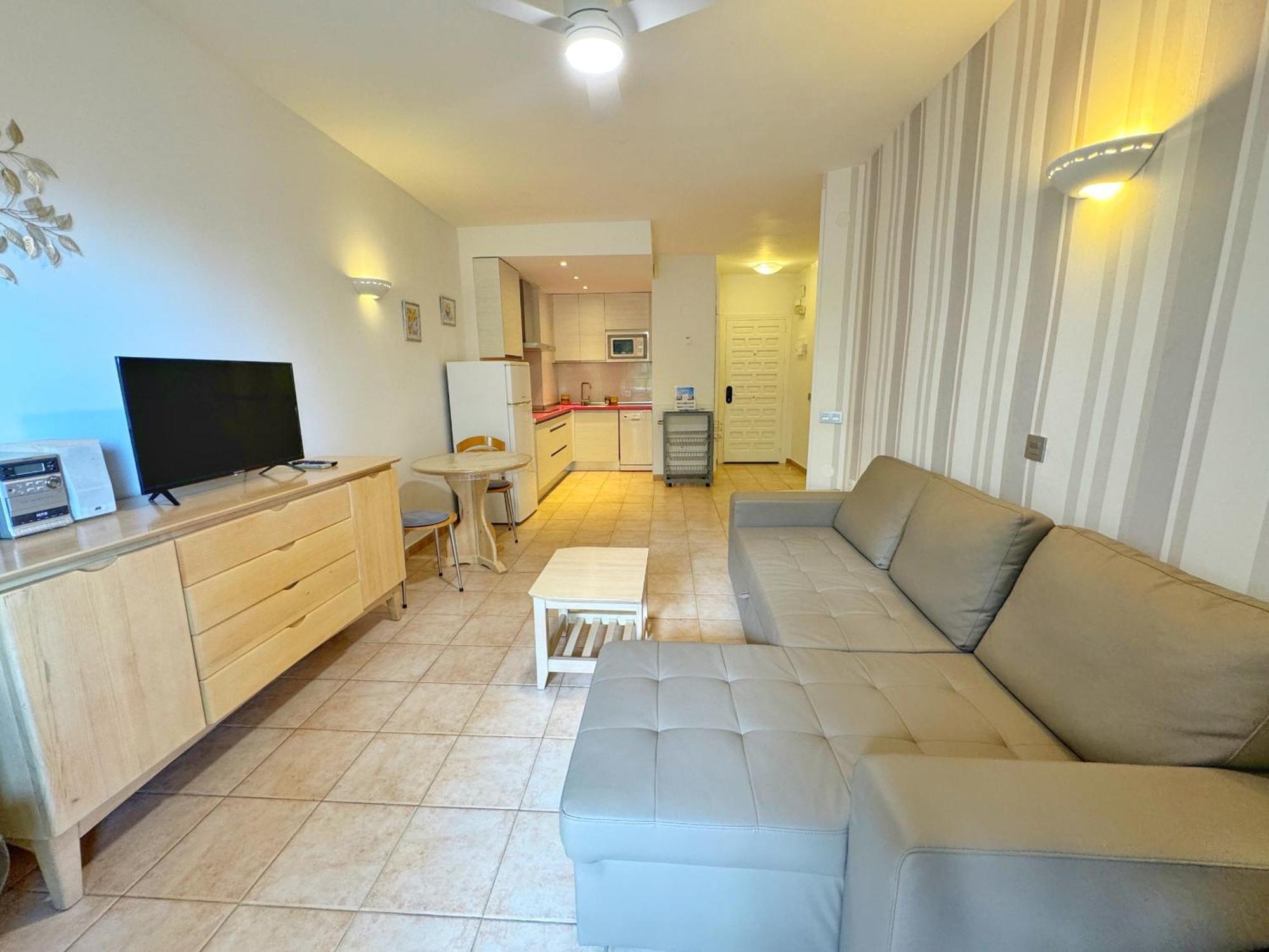 797 Holiday Rentals- Precioso Piso Con Vistas Al Jardin En Benalbeach Benalmádena Εξωτερικό φωτογραφία