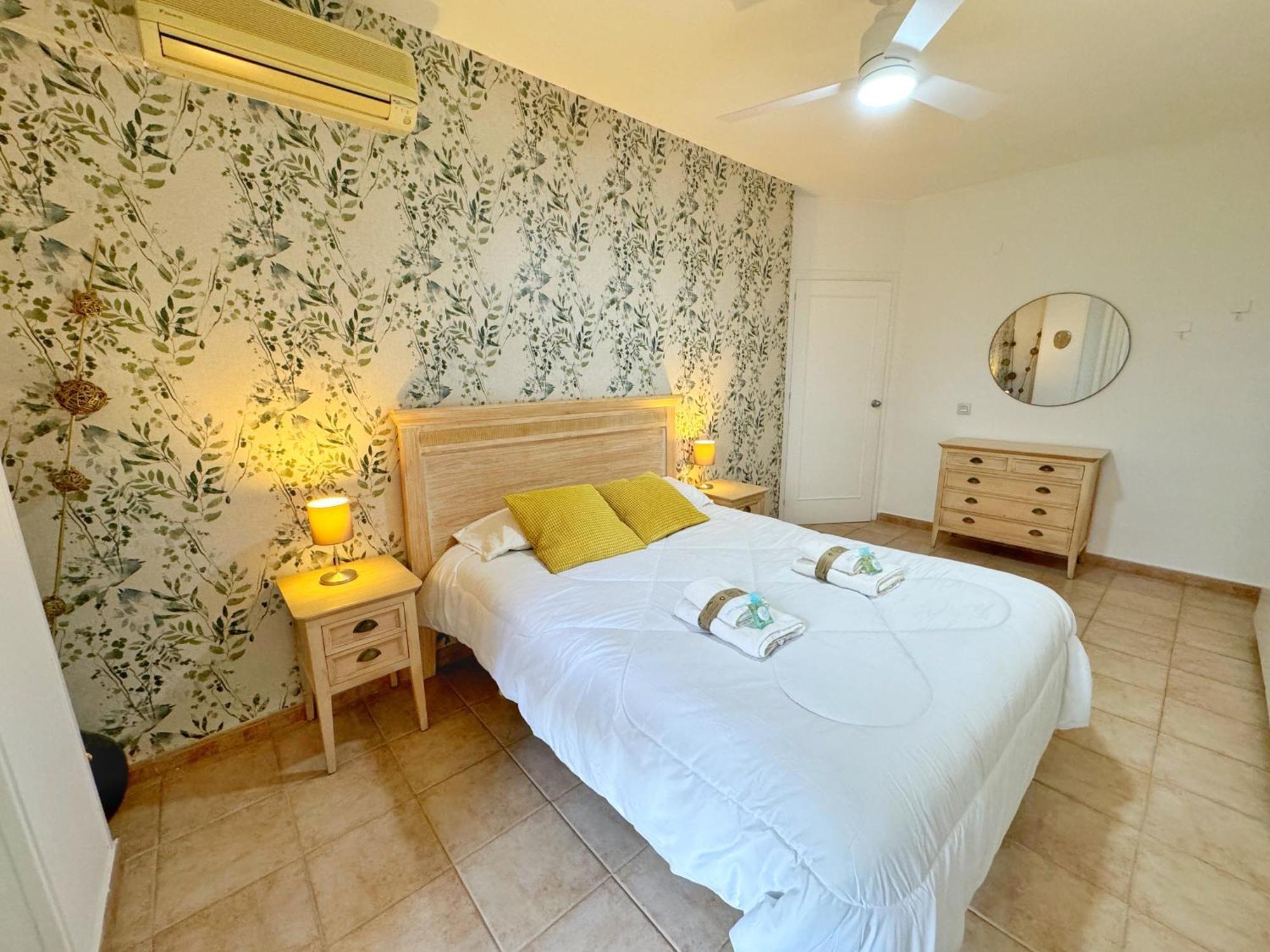 797 Holiday Rentals- Precioso Piso Con Vistas Al Jardin En Benalbeach Benalmádena Εξωτερικό φωτογραφία